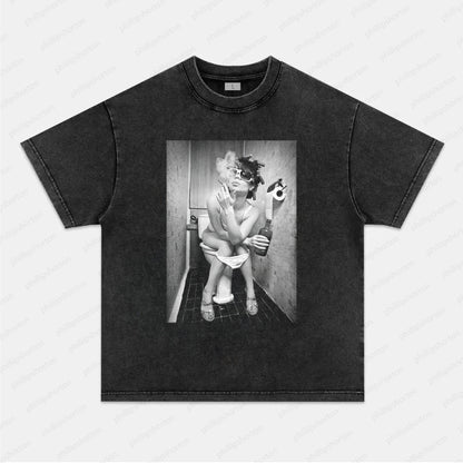 LADY SMOKING IN TOILET TEE