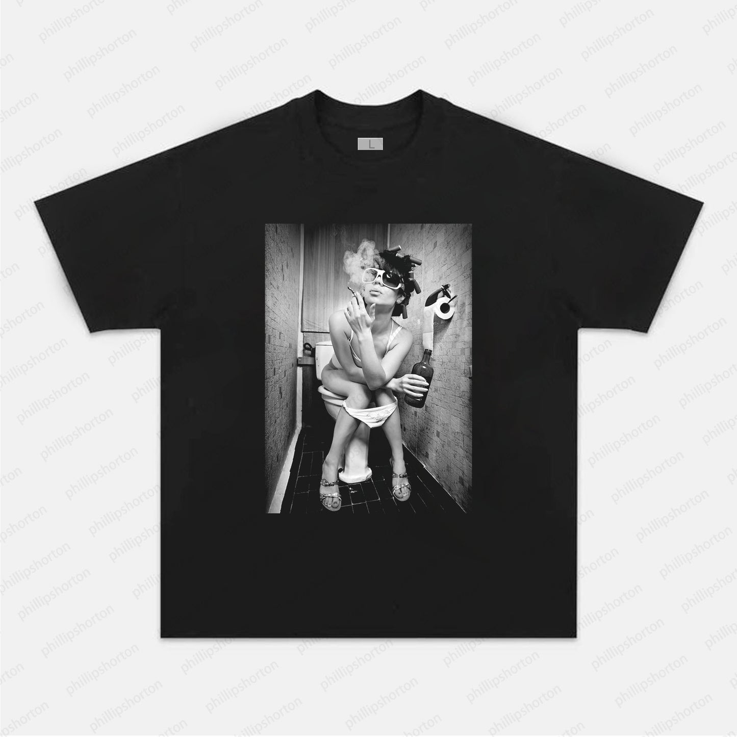 LADY SMOKING IN TOILET TEE