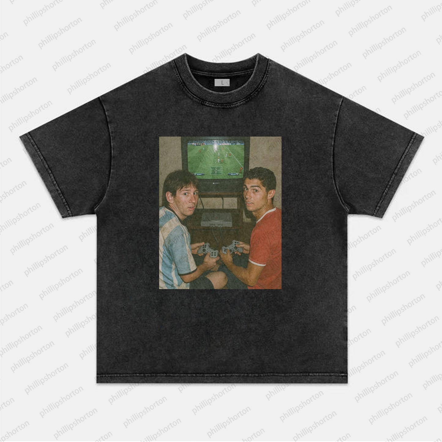 RONALDO & MESSI PLAYING FIFA IN THE 90S TEE